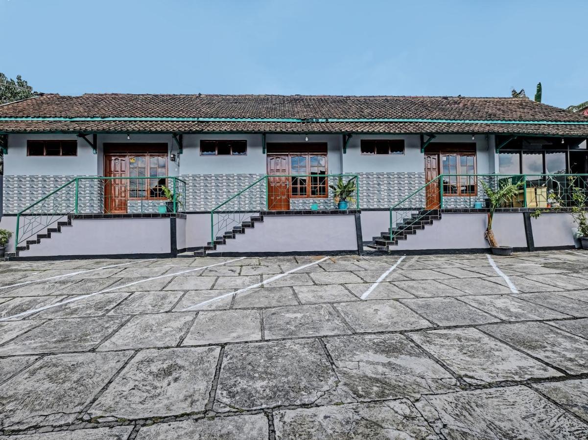 Hotel Spot On 91715 Citra Dewi 1 Semarang